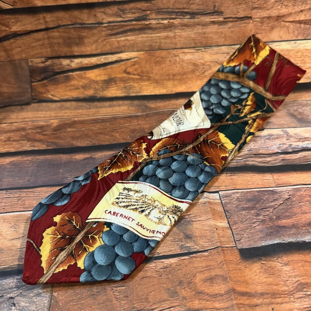 Ralph Marlin Cabernet Sauvignon Wine Grapes Vineyard Tie Pino Noir Necktie Grape